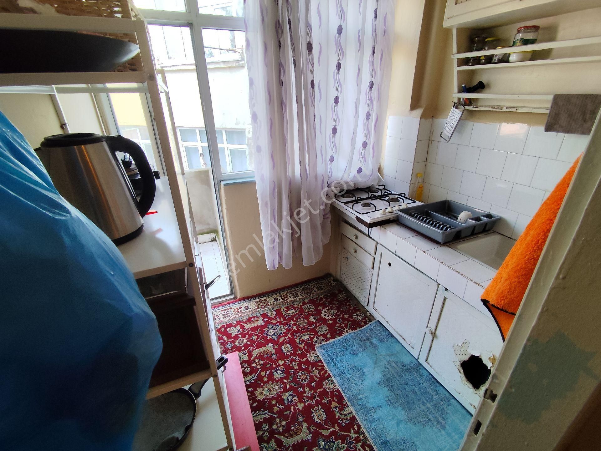 Kocamustafapaşa Abdullah Dede Sok Kat 3 Çift Cephe 1+1 Satılık Daire - Görsel 16