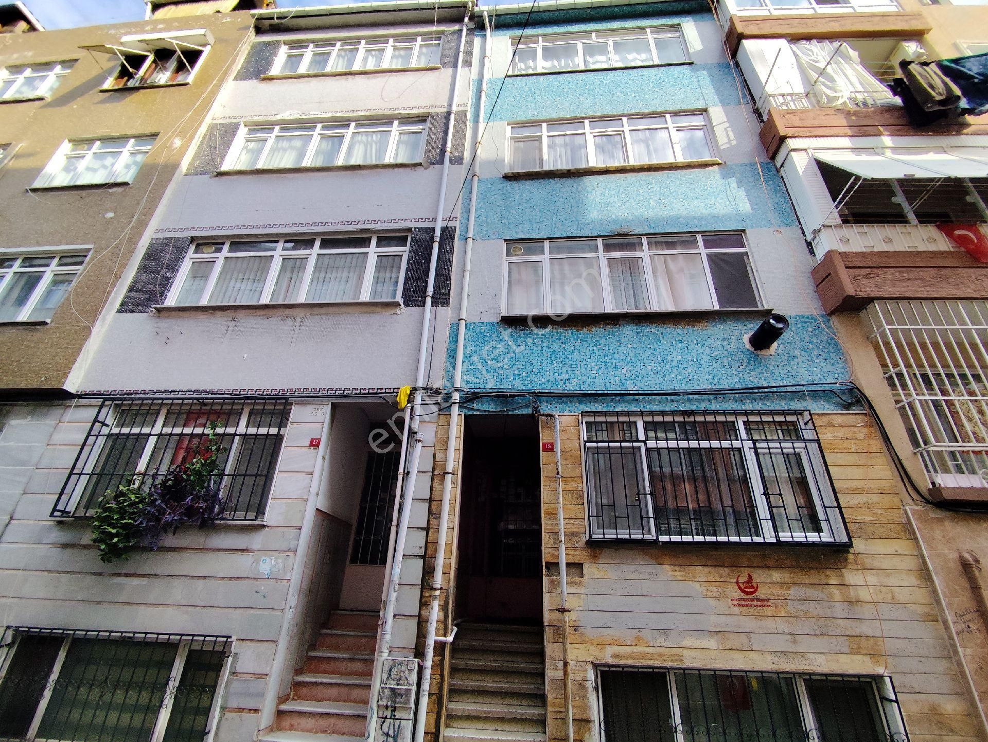 Kocamustafapaşa Abdullah Dede Sok Kat 3 Çift Cephe 1+1 Satılık Daire - Görsel 21