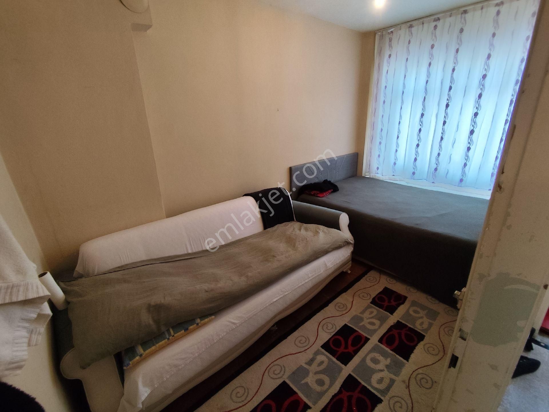 Kocamustafapaşa Abdullah Dede Sok Kat 3 Çift Cephe 1+1 Satılık Daire - Görsel 9