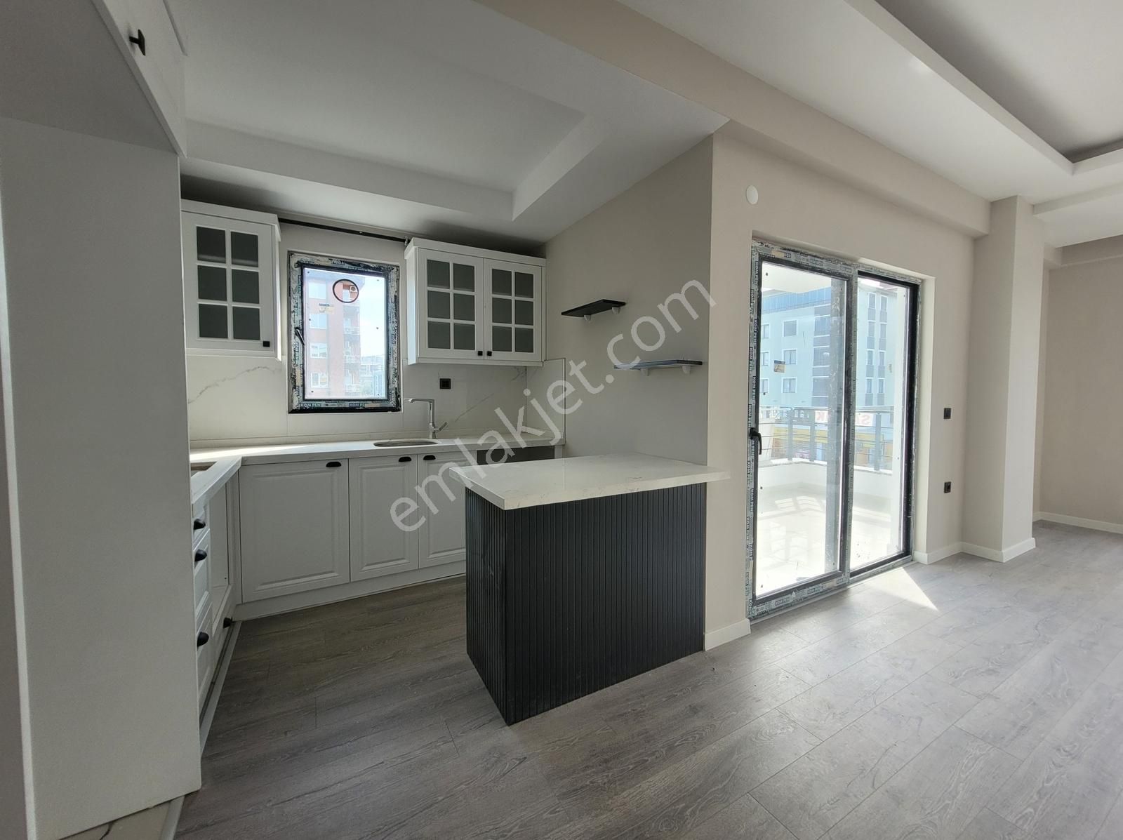 Mavi Atlastan Atakum Da Sahile Yakın Satılık Sıfır 2+1 Daireler - Görsel 7