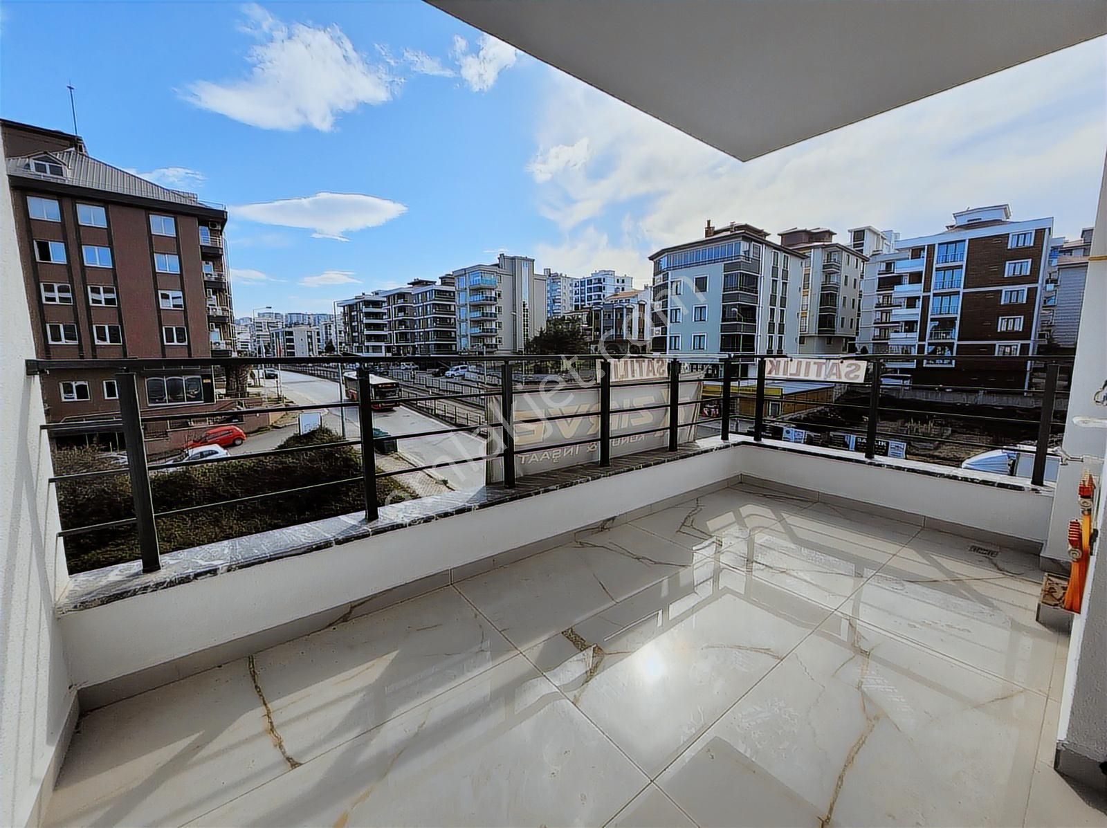 Mavi Atlastan Atakum Da Sahile Yakın Satılık Sıfır 2+1 Daireler - Görsel 13