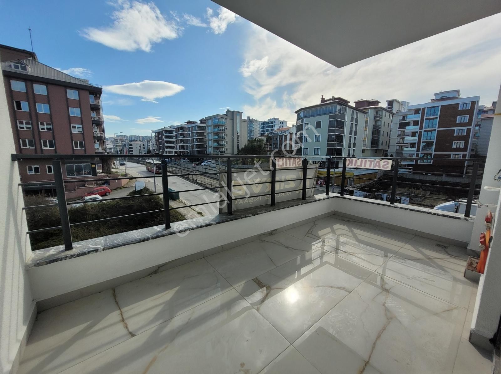 Mavi Atlastan Atakum Da Sahile Yakın Satılık Sıfır 2+1 Daireler - Görsel 18