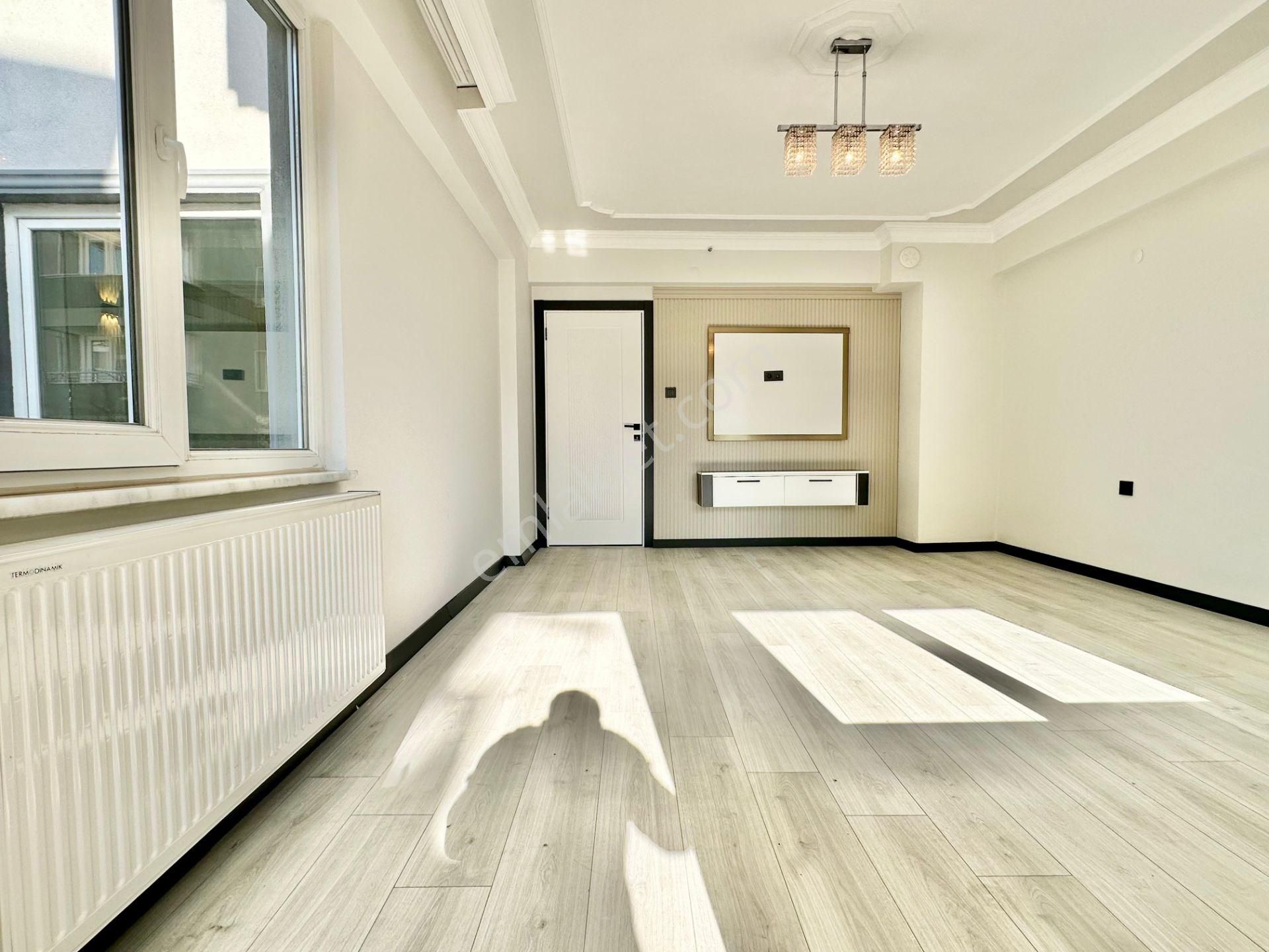 ꧁ay Emlaktan꧁akçay Merkezde Arakat Ayrı Mutfaklı Denize Yakın Lüx Tasarım Satılık 2+1 Geniş Daire - Görsel 11