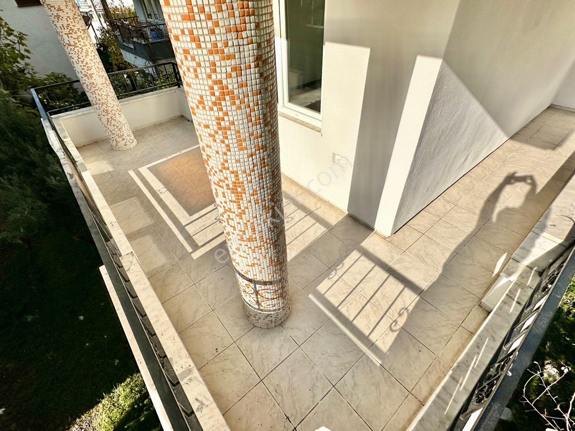 ꧁ay Emlaktan꧁akçay Merkezde Arakat Ayrı Mutfaklı Denize Yakın Lüx Tasarım Satılık 2+1 Geniş Daire - Görsel 16