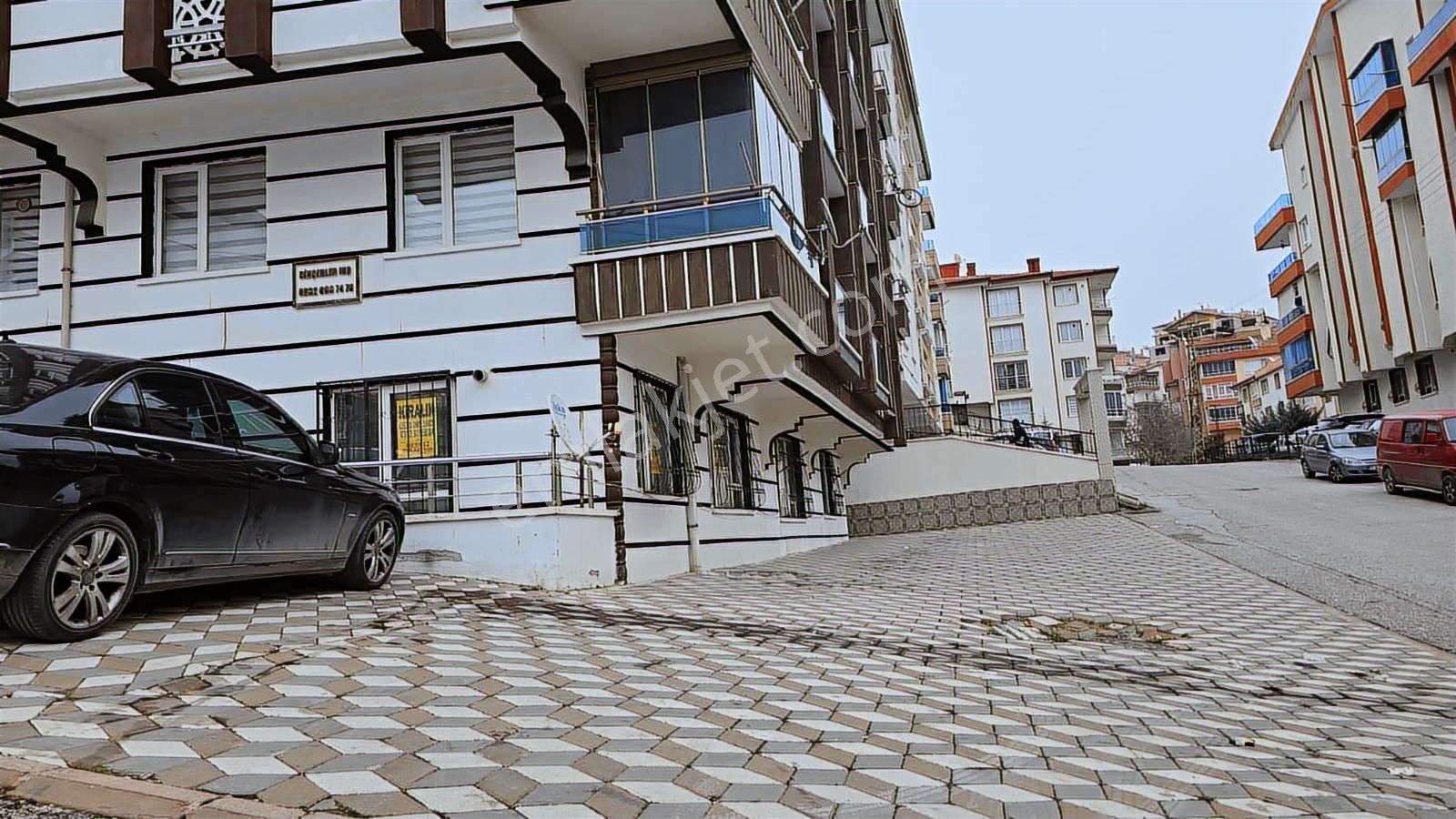 Bahçelerüstü Mah 4+1 Zemin Ön Cephe 120 M2 Montalamalı