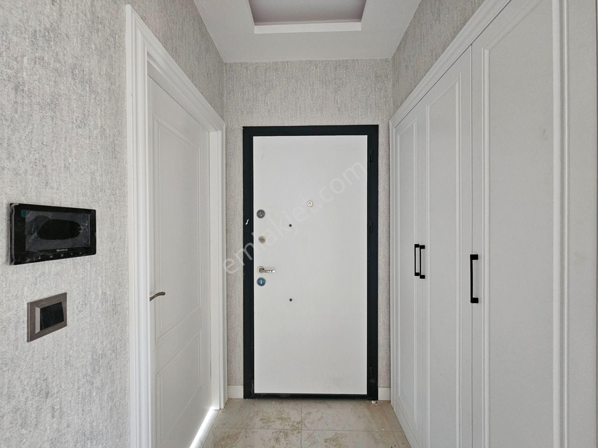 Selahaddin Eyyübi Mahallesinde Mete Konaklarına Oldukça Yakın 2+1 Satılık Lüx Fırsat Daireler - Görsel 5