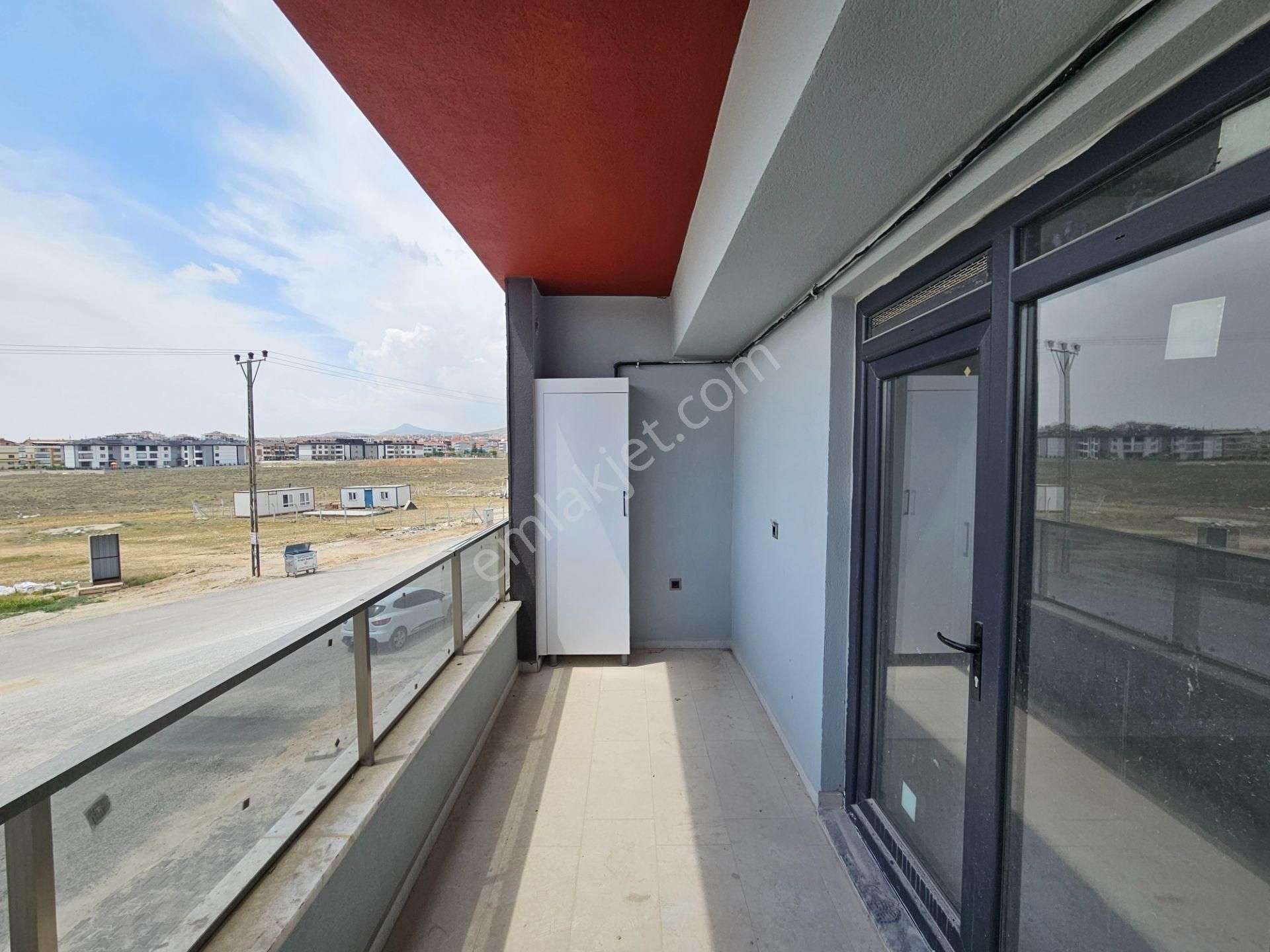 Selahaddin Eyyübi Mahallesinde Mete Konaklarına Oldukça Yakın 2+1 Satılık Lüx Fırsat Daireler - Görsel 16