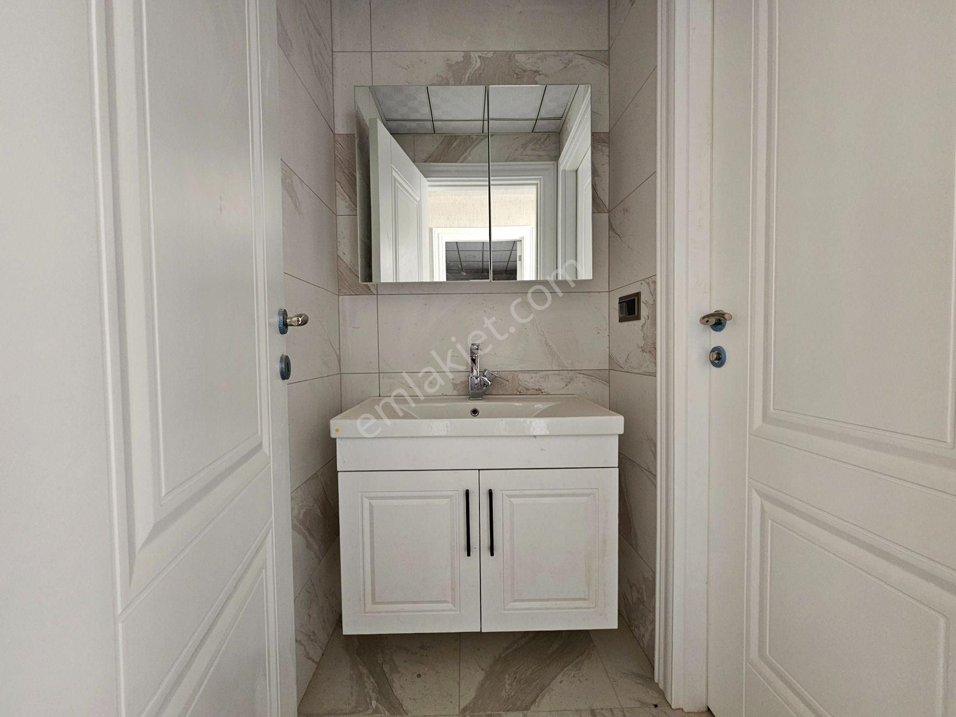 Selahaddin Eyyübi Mahallesinde Mete Konaklarına Oldukça Yakın 2+1 Satılık Lüx Fırsat Daireler - Görsel 34