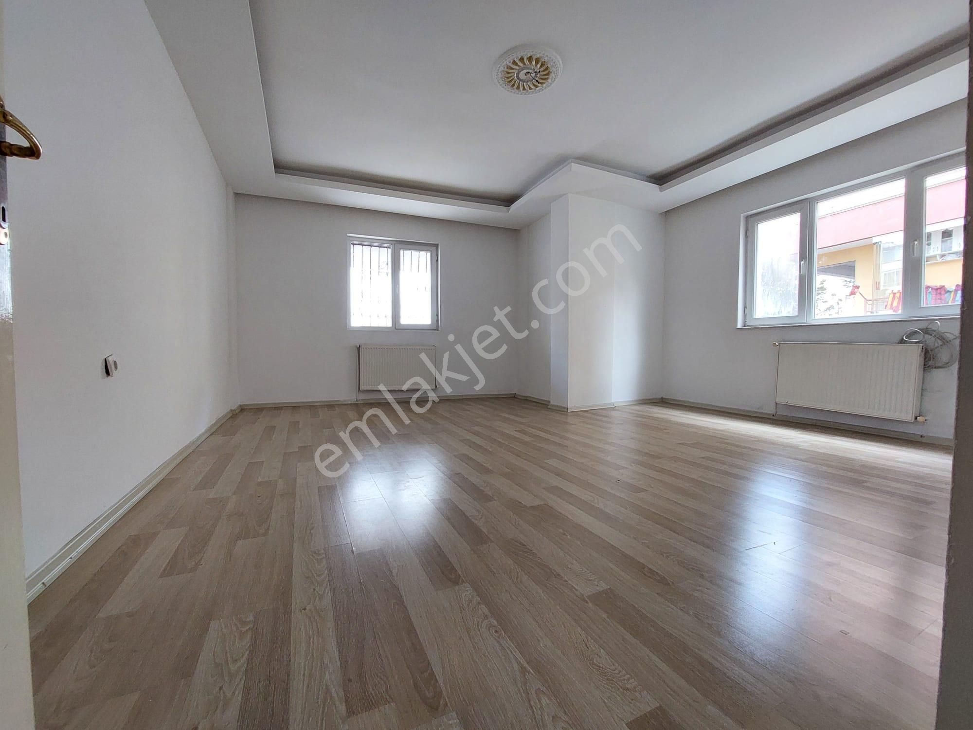 30 Ağustos Mah De Satılık 2+1 Yüksek Giriş Geniş Ön Cephe Daire - Görsel 14