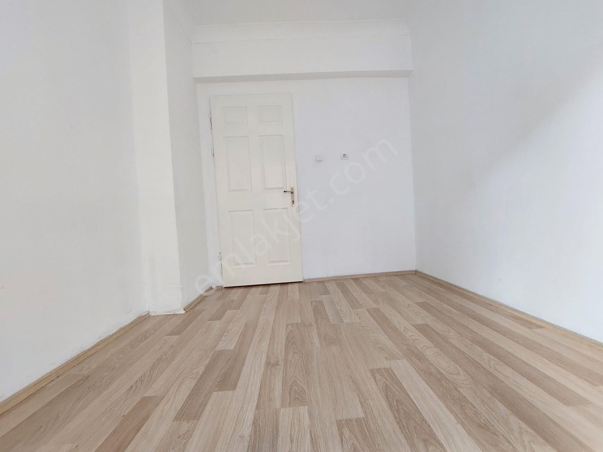 30 Ağustos Mah De Satılık 2+1 Yüksek Giriş Geniş Ön Cephe Daire - Görsel 32