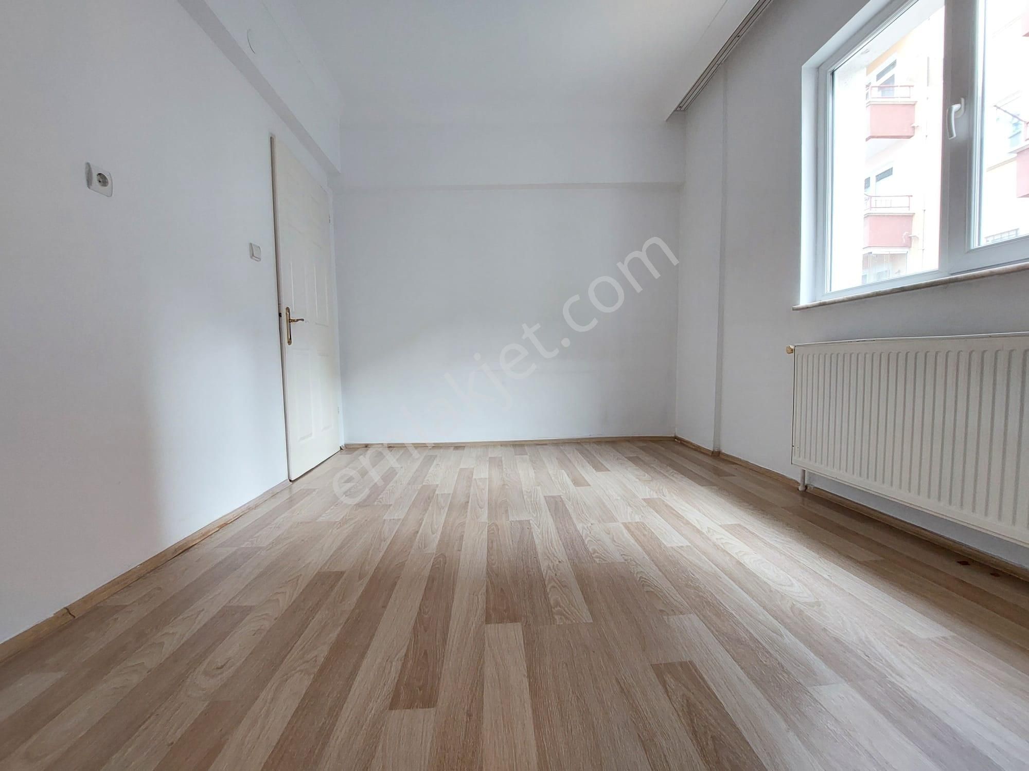 30 Ağustos Mah De Satılık 2+1 Yüksek Giriş Geniş Ön Cephe Daire - Görsel 20