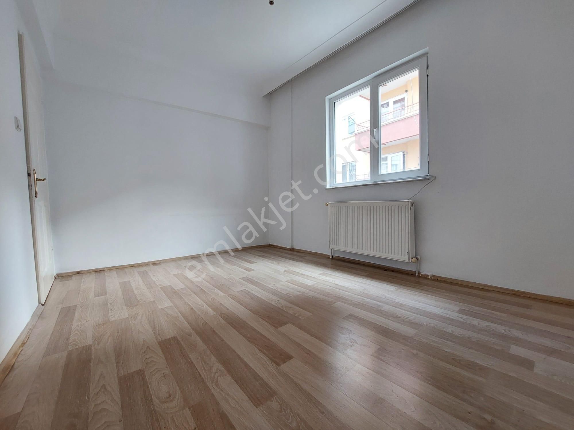 30 Ağustos Mah De Satılık 2+1 Yüksek Giriş Geniş Ön Cephe Daire - Görsel 19