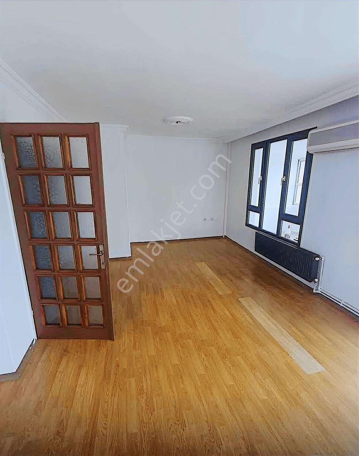 Erzene Mahallesi'nde Teraslı Doğalgazlı 3+1 Kiralık Daire - Görsel 7