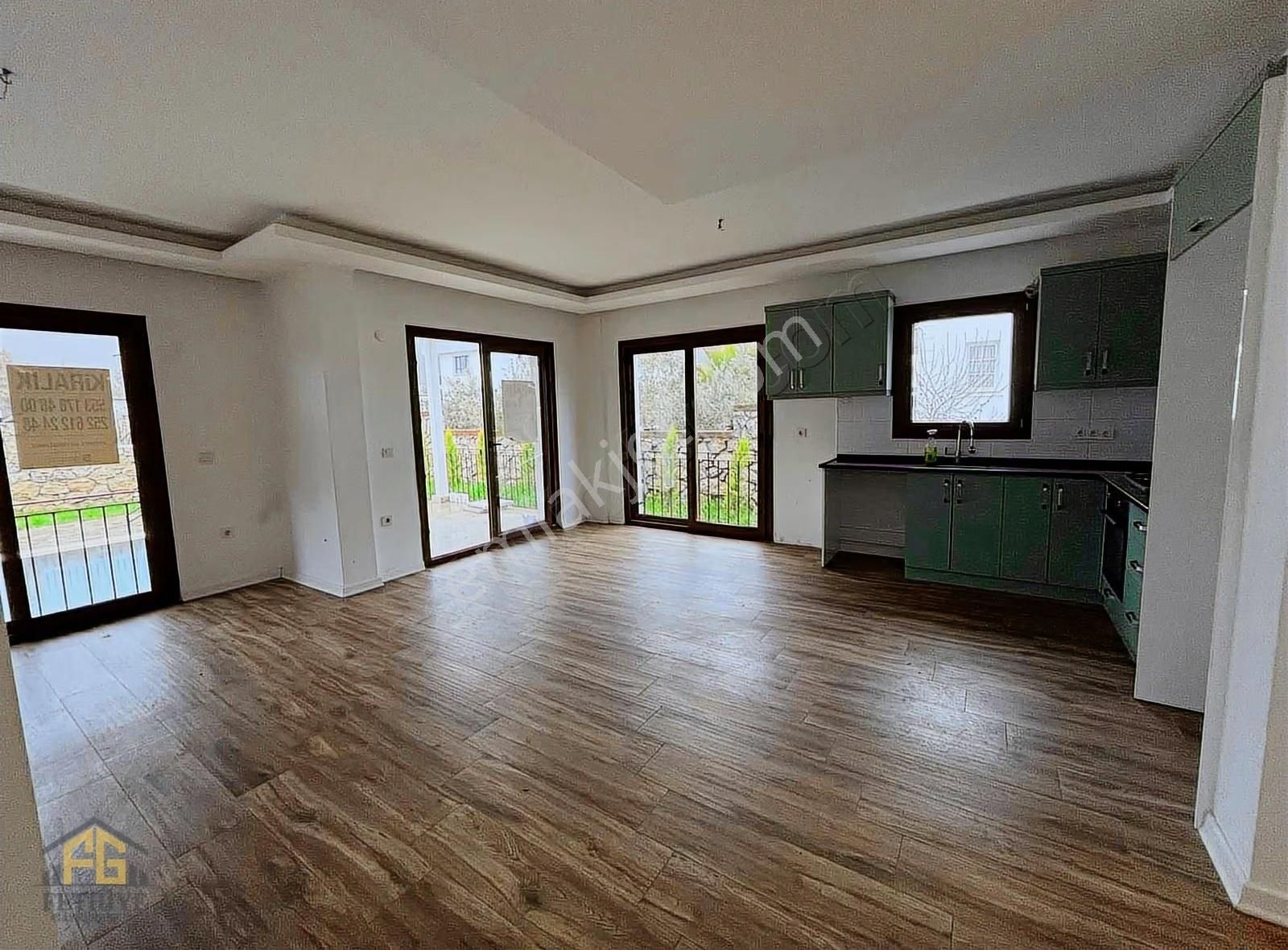 Yeşılüzümlüde 4+1 Müstakil Kiralık Villa - Görsel 13