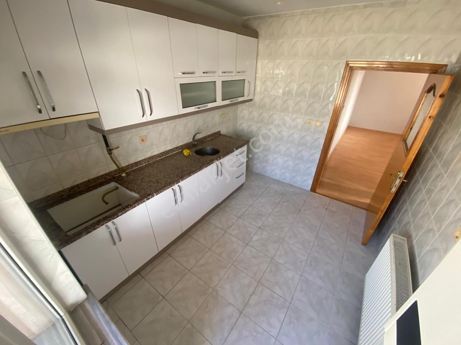 Tuşba Emlaktan Satılık Adliye Binası Önünde 3+1 Daire - Görsel 18