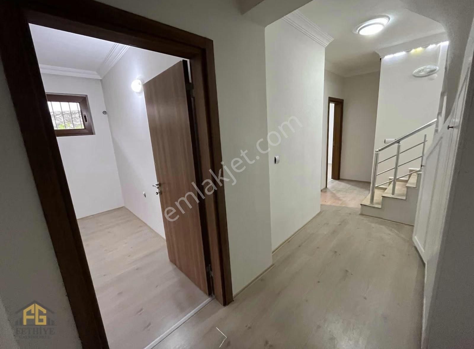 Taşyaka Mahallesi 4+1 Tadilatlı Satılık Ters Dubleks - Görsel 22