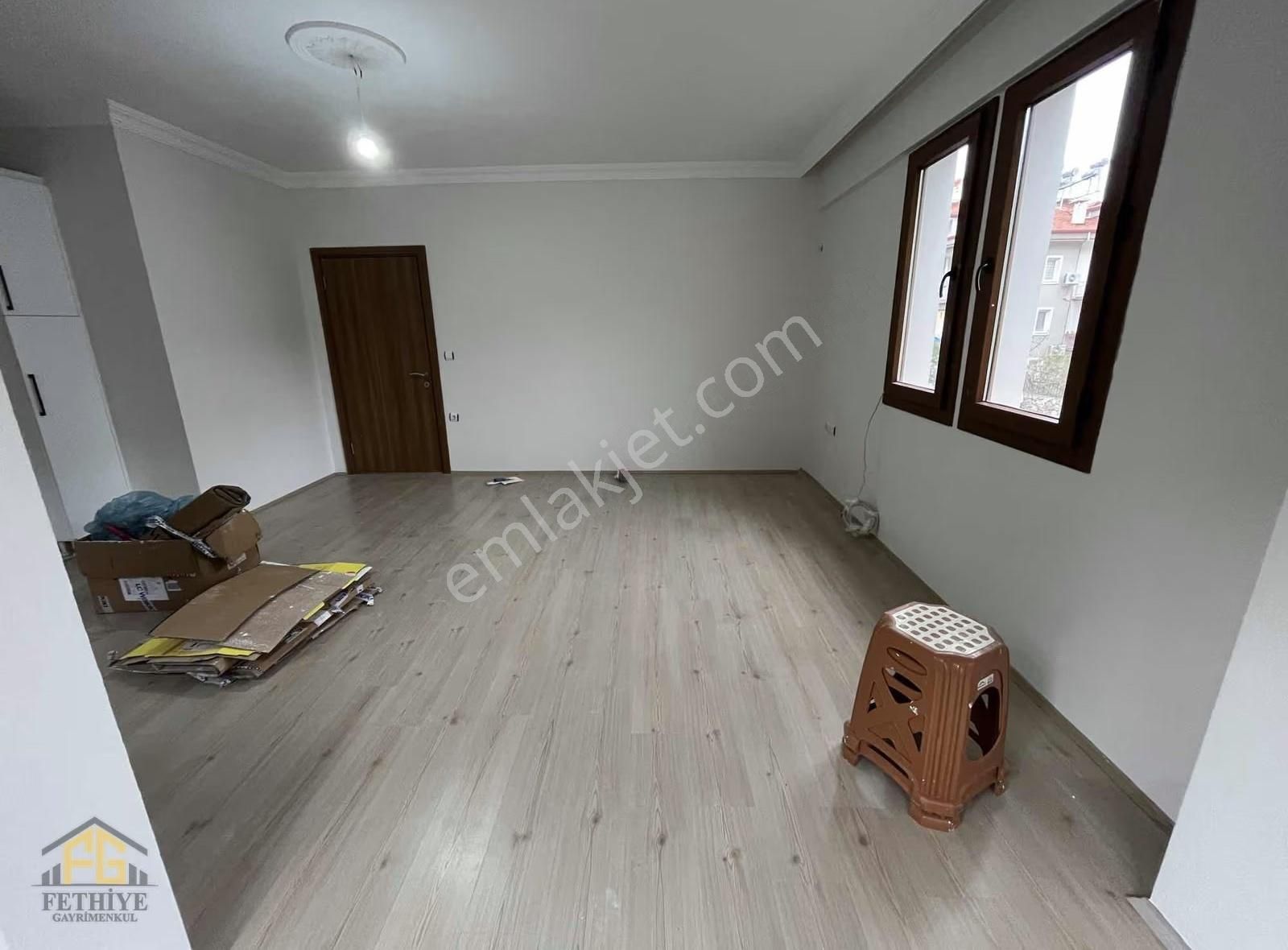 Taşyaka Mahallesi 4+1 Tadilatlı Satılık Ters Dubleks - Görsel 17