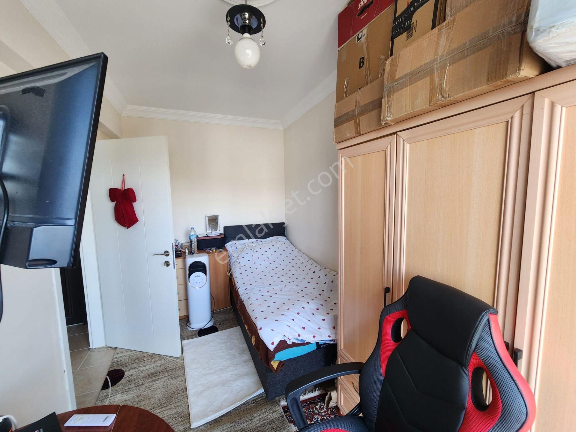 Efeler Mahallesi Cadde Üstü Geniş Teraslı 2+1 Dublex Daire - Görsel 17