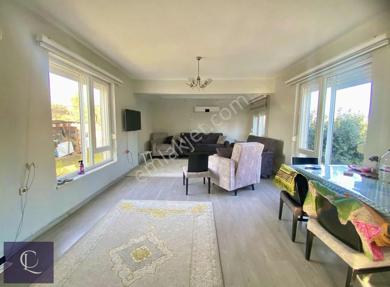 Clara Gayrimenkul'den Serik'de Satılık Tripleks Villa - Görsel 10