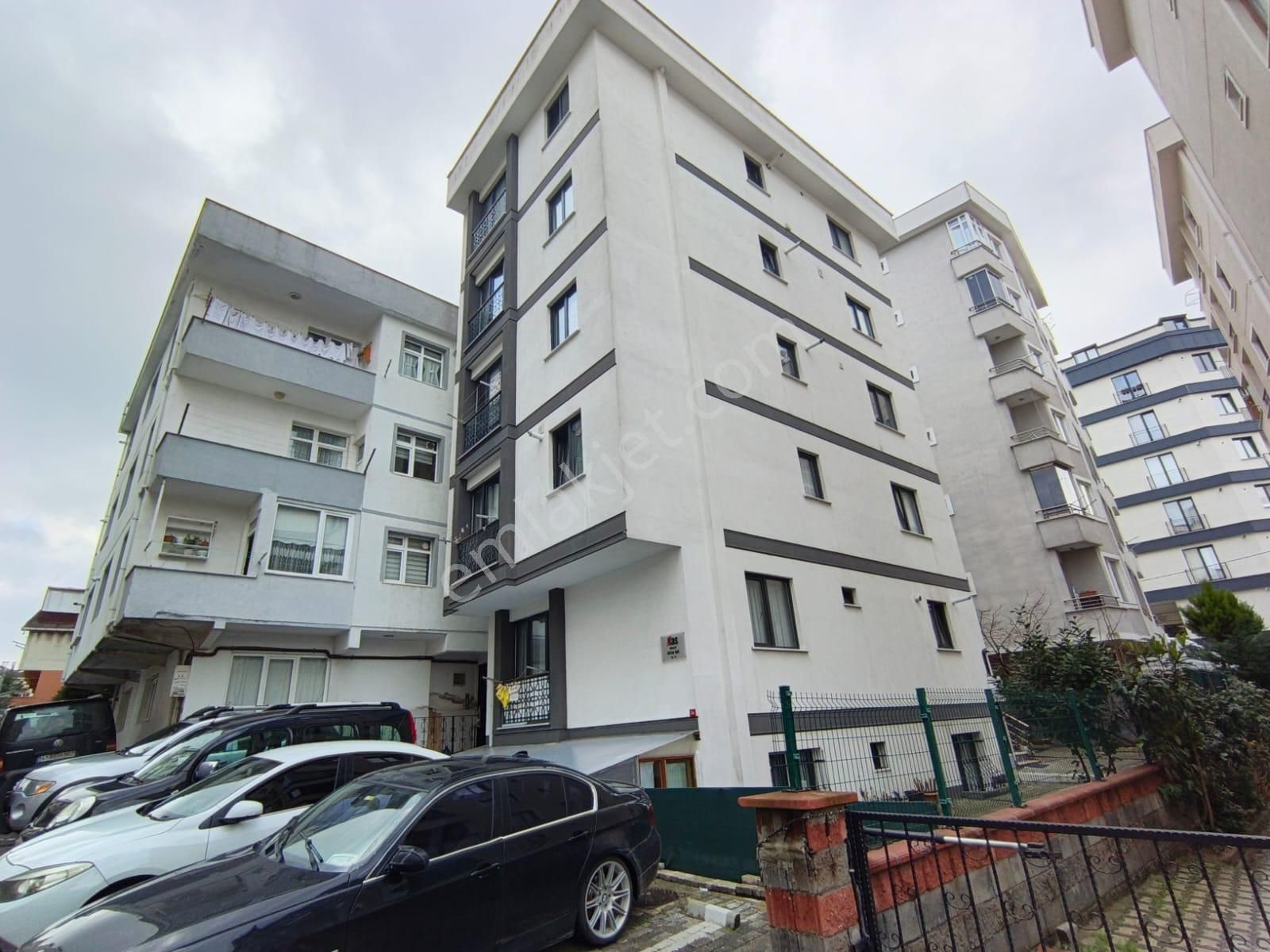 Çekmeköy Çatalmeşe Merkezi Konumda Kiralık 2+1 75m² Daire - Görsel 3