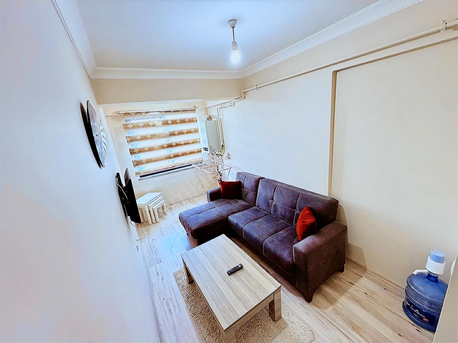 Burcu'dan 17 Eylül Atatürk Cd Plaza'da Klimalı Full Eşyalı 1+1 - Görsel 17