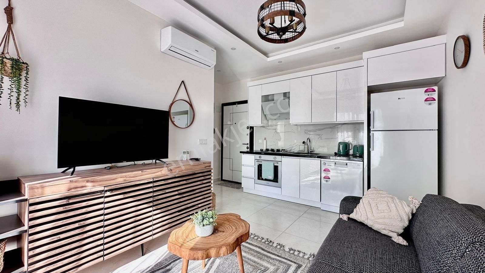 Alanya Mahmutlar’da Satılık Eşyalı 1+1 Daire – Merkeze Ve Denize Yakın!