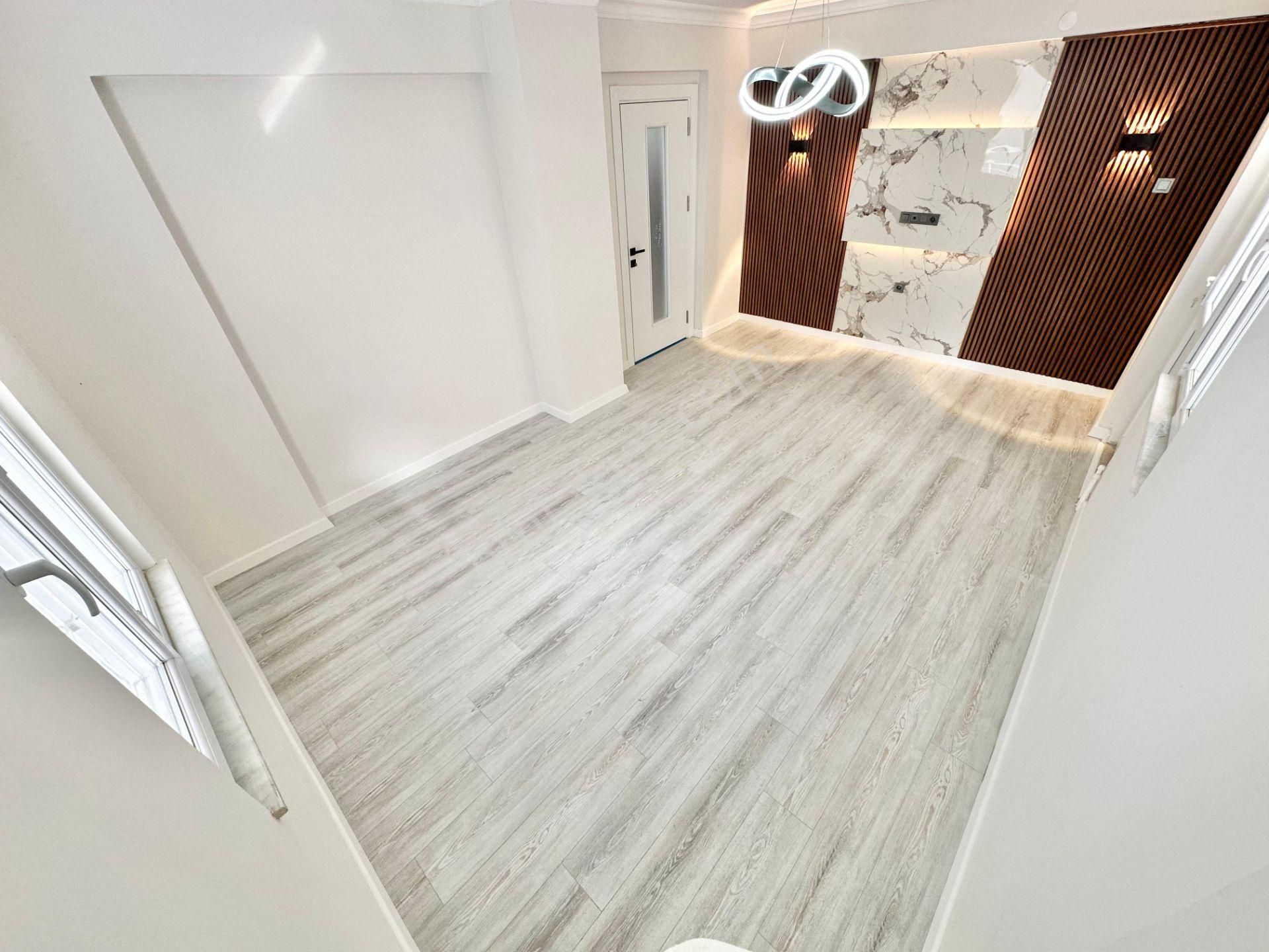 ꧁ay Emlaktan꧂akçay Merkezde İçi Komple Yenilenmiş Arakat Denize Yakın Satılık 2+1 Lüx Daire - Görsel 12