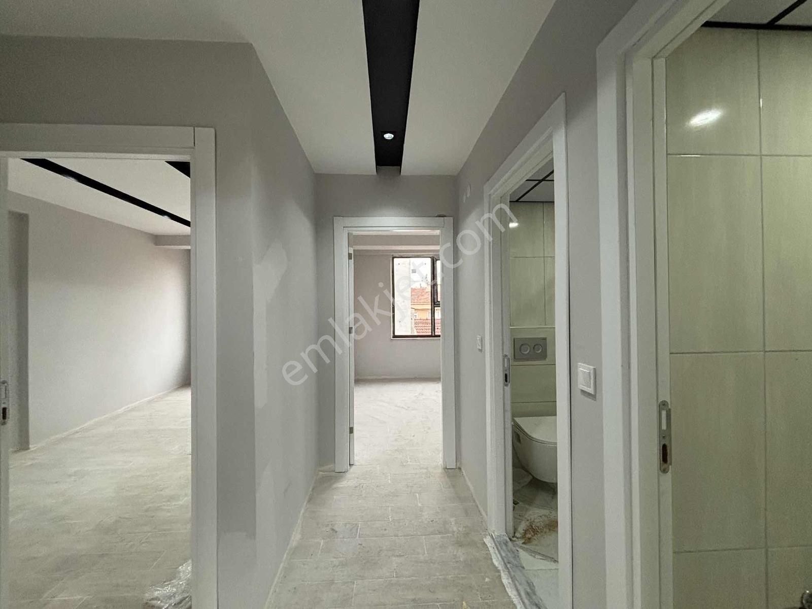 Ekerden Ertuğrulgazide Salı Pazarı Yanı Başı 2+1 Sıfır Daire - Görsel 3