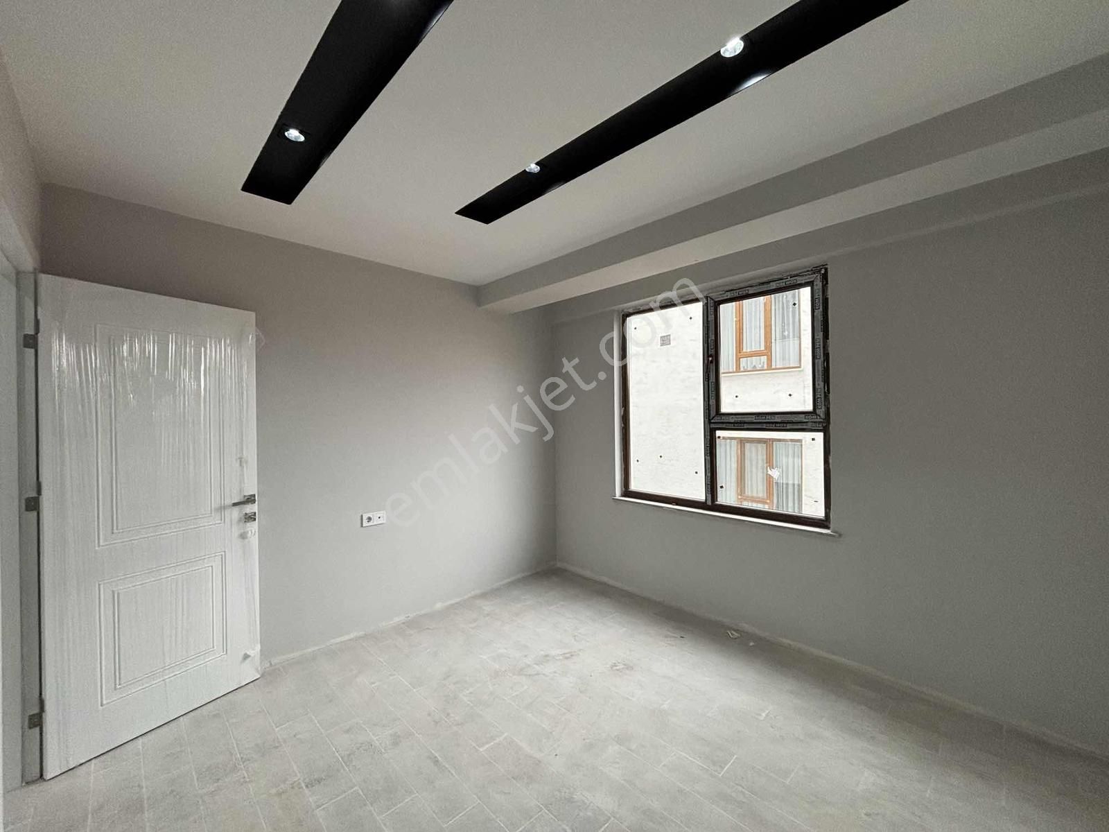 Ekerden Ertuğrulgazide Salı Pazarı Yanı Başı 2+1 Sıfır Daire - Görsel 10