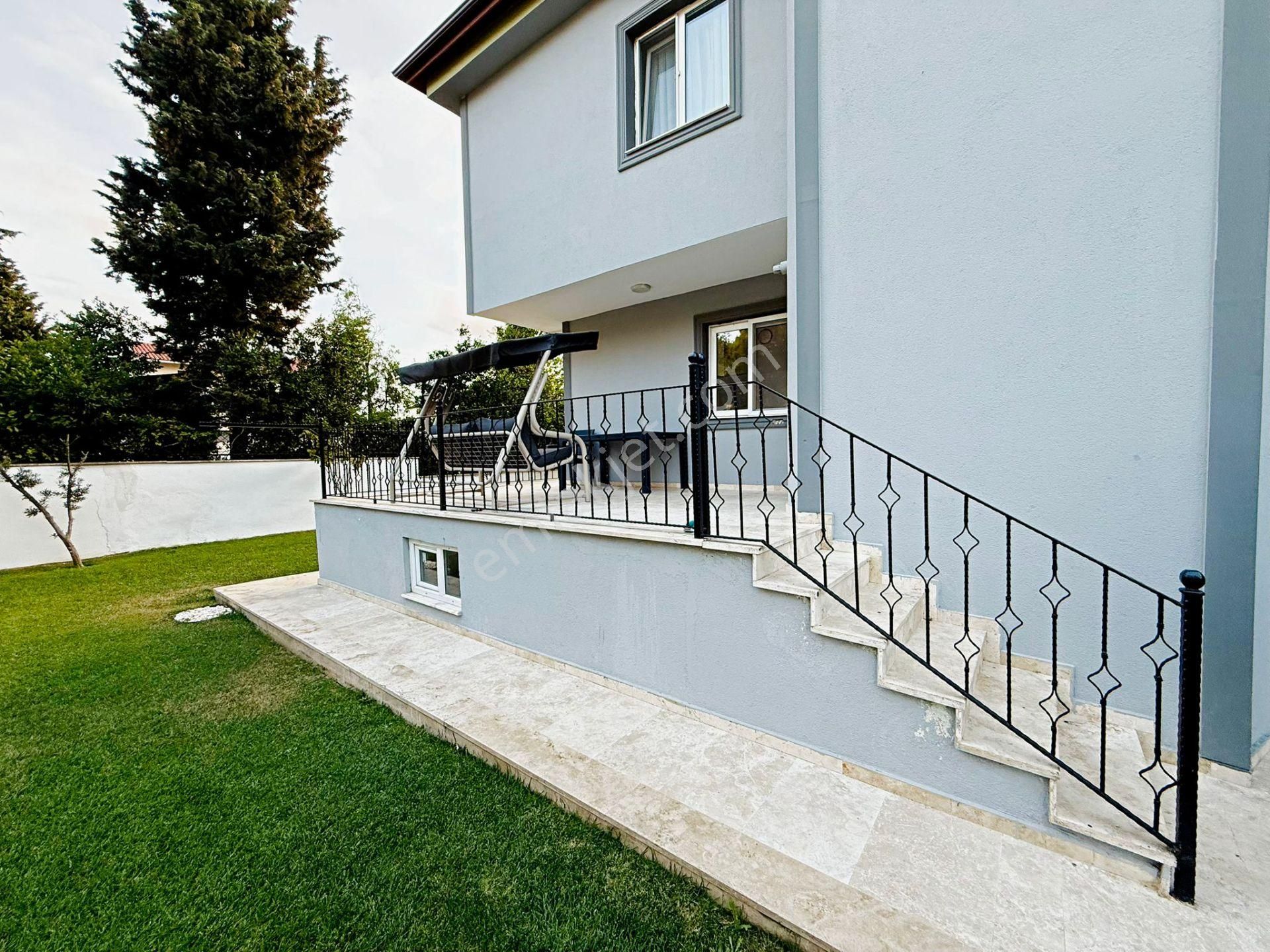 Silivri Mimar Sinan Denize Çarşiya Merkese Yürüme Mesafesi Satılık Villa - Görsel 4