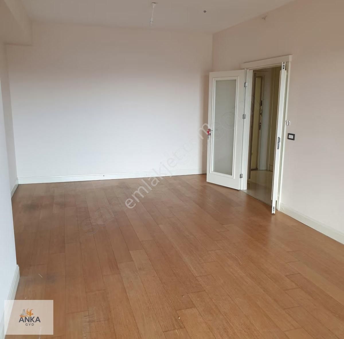 Venezia Mega 3+1 Full Balkon Kiracısız Satılık Daire - Görsel 2
