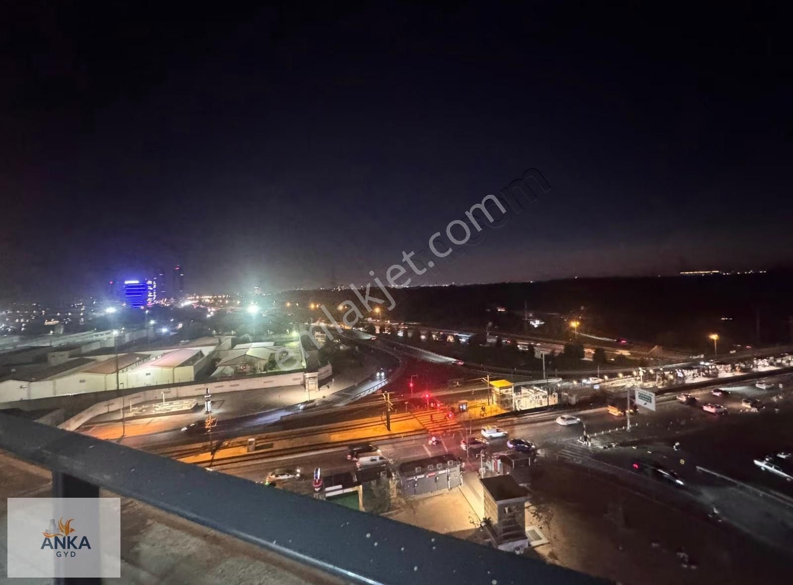 Venezia Mega 1+1 Kare Salon 97m2 Şehir Manzaralı Fırsat Satılık - Görsel 3