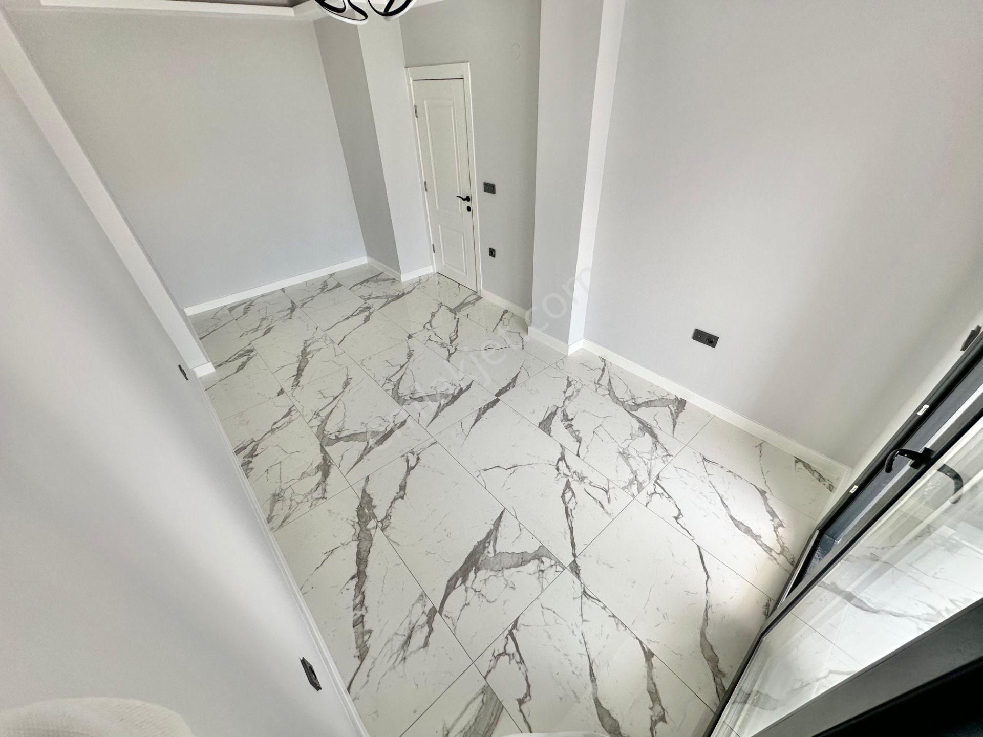 ꧁ay Emlaktan꧂akçay'da Yüksek Kredili Arakat Ön Cephe Denize Yakın Kapalı Balkonlu Satılık 1+1 Daire - Görsel 18