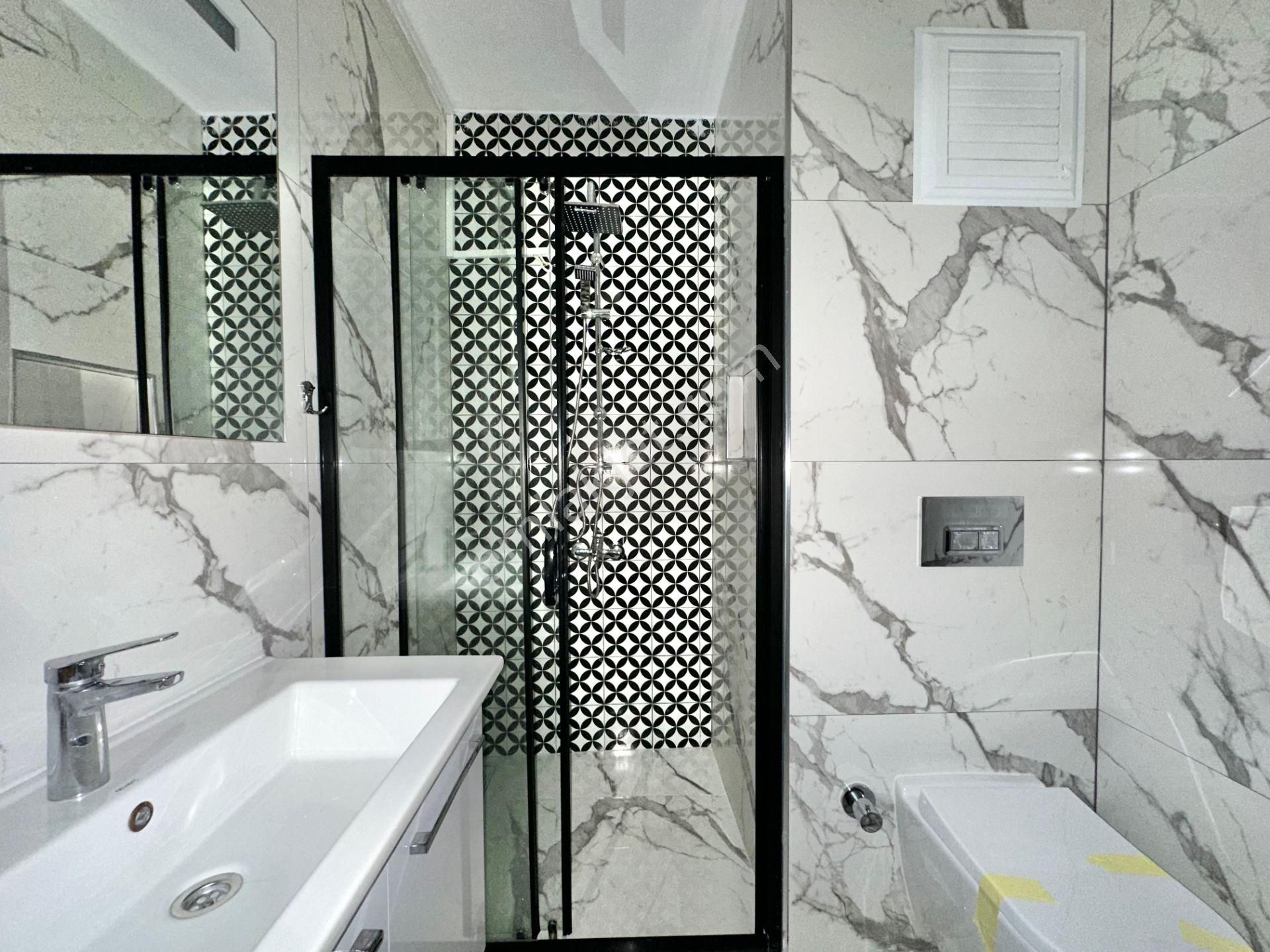 ꧁ay Emlaktan꧂akçay'da Yüksek Kredili Arakat Ön Cephe Denize Yakın Kapalı Balkonlu Satılık 1+1 Daire - Görsel 28