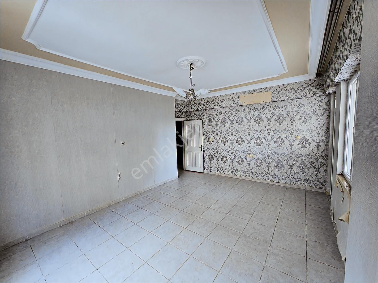 Azger Emlaktan Karşıyakada Kiralık Daire - Görsel 2