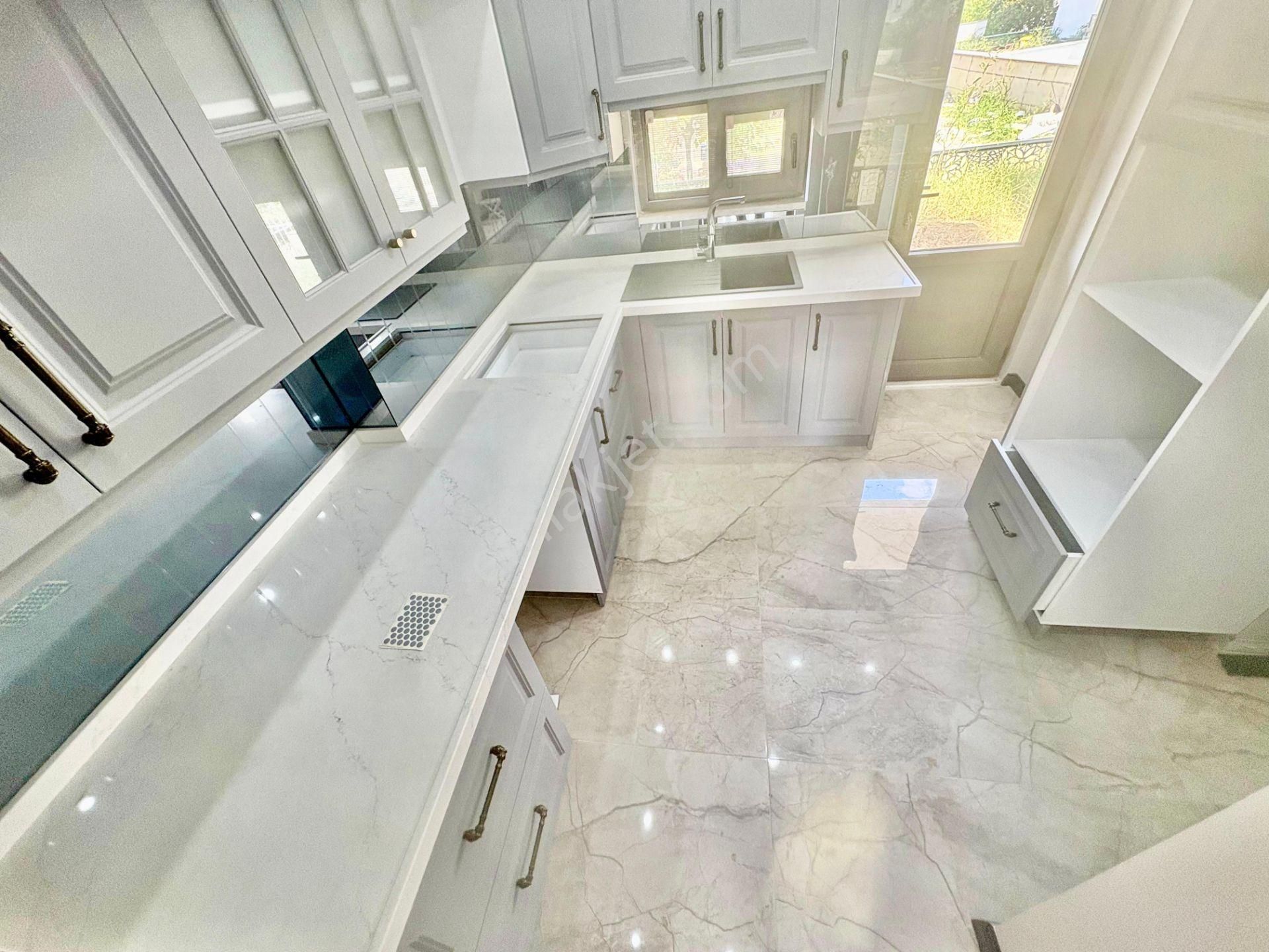 ▓karabuluttan▓güre'de Denize 200mt Tasarım Harikası Lüx 4+1 Satılık Villa - Görsel 4