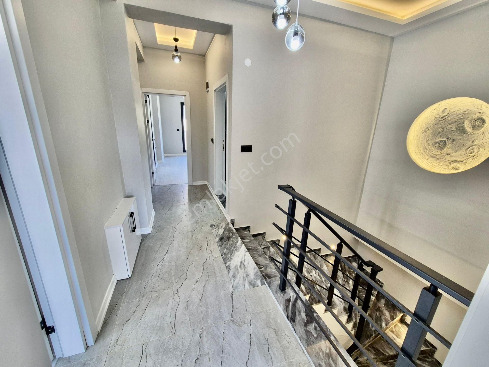 ▓karabuluttan▓kızılkeçili'de Özel Tasarım Havuzlu & Lüx Satılık 4+1 Villa - Görsel 11