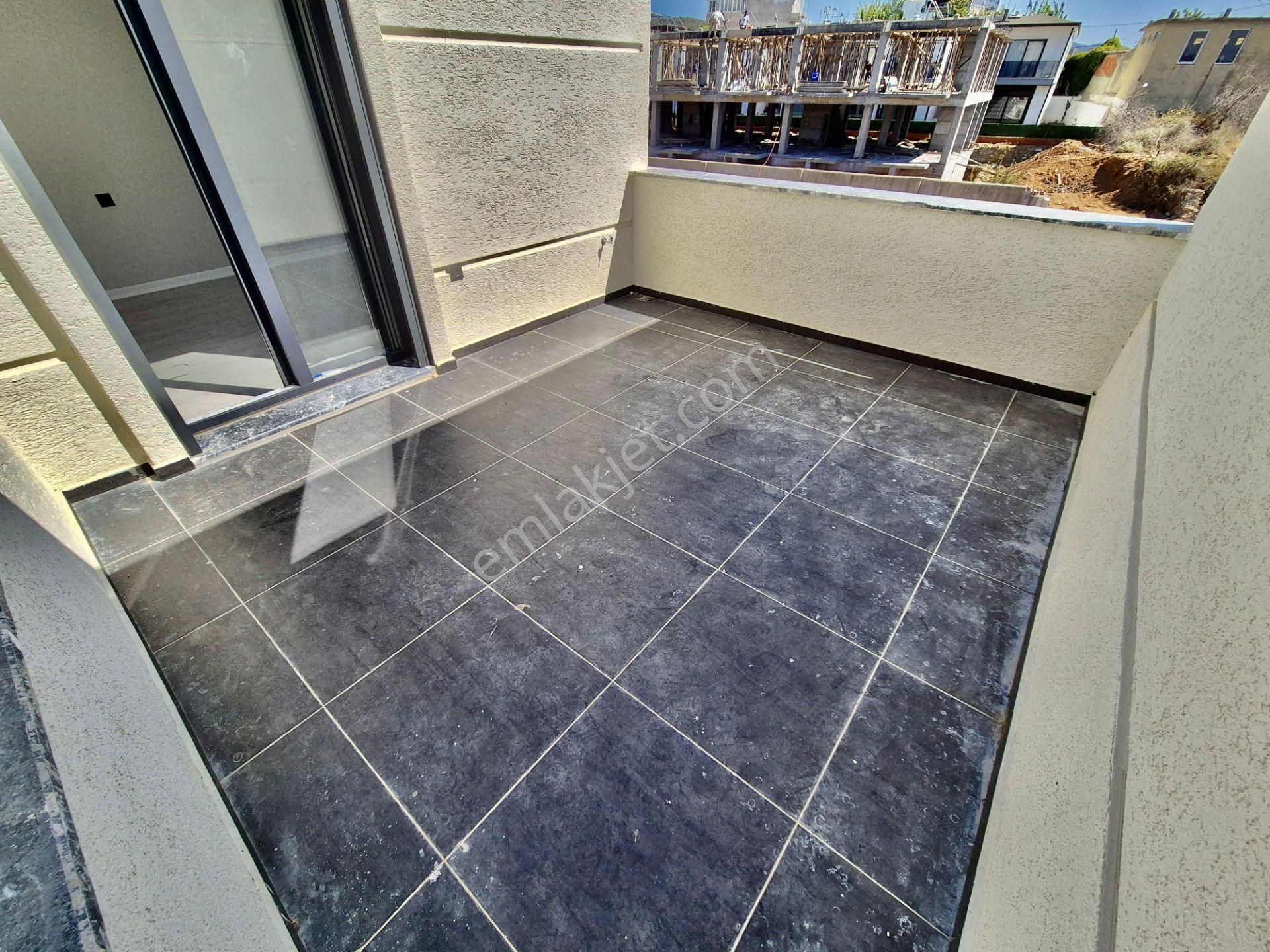 ▓karabuluttan▓kızılkeçili'de Özel Tasarım Havuzlu & Lüx Satılık 4+1 Villa - Görsel 17