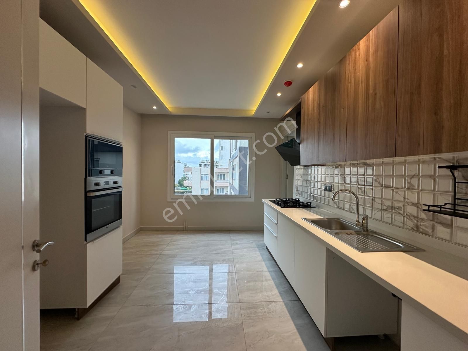 Erdemli Merkez'de, Sahile Yakın, Sıfır 3+1 Lüks Daire - Görsel 10