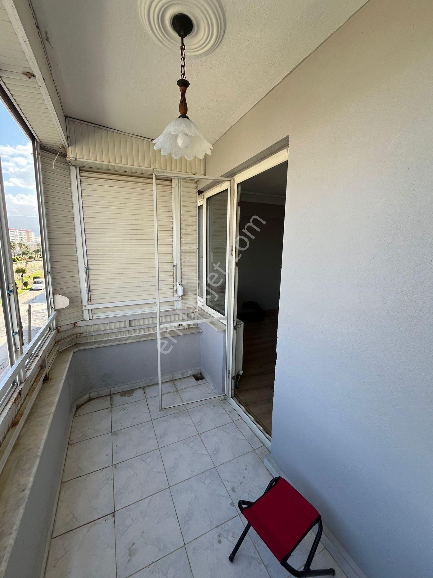 Turan Mahallesinde Full Tadilatlı Doğalgaz Kombili 2+1 Masrafsız Daire - Görsel 19