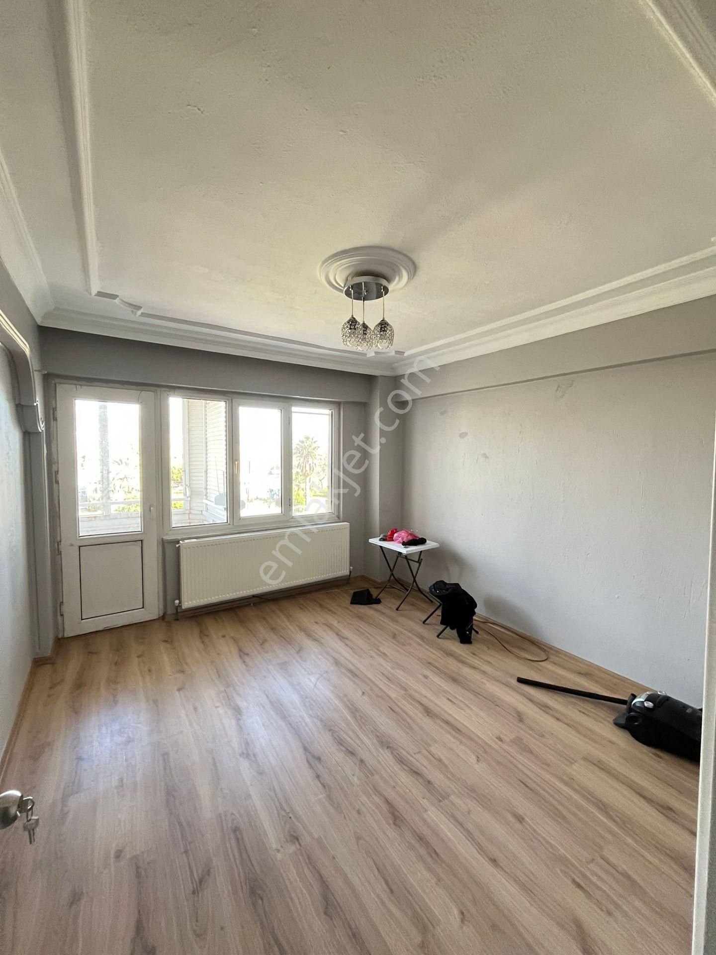 Turan Mahallesinde Full Tadilatlı Doğalgaz Kombili 2+1 Masrafsız Daire - Görsel 11