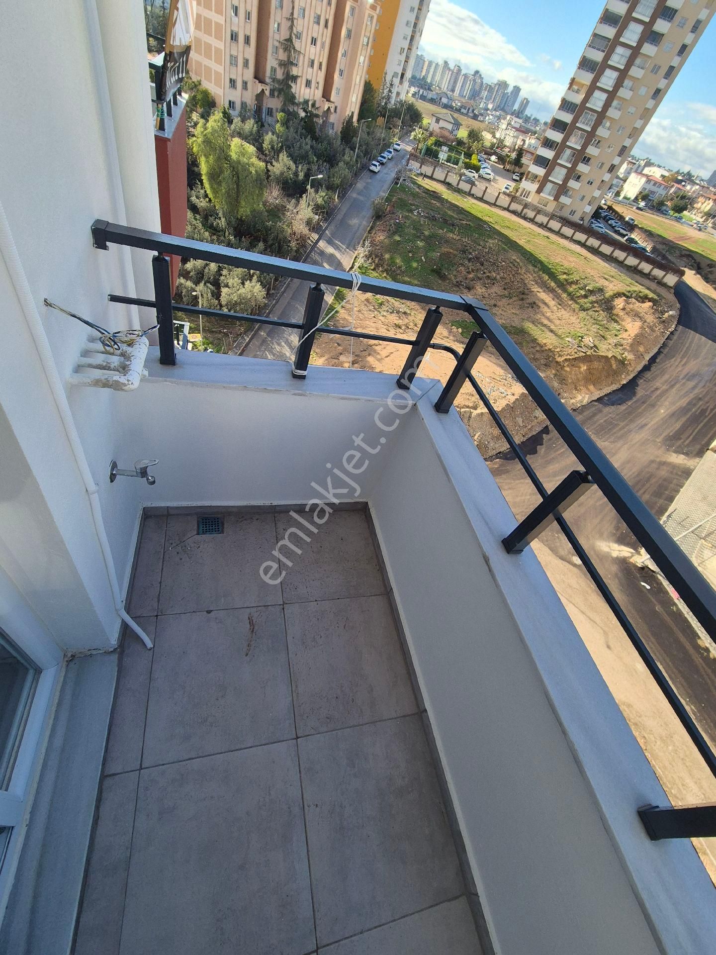 Gültepe'de 1+1 Full Ve Sıfır Eşyalı Antreli Balkonlu Site İçi Kiralık Daire - Görsel 19