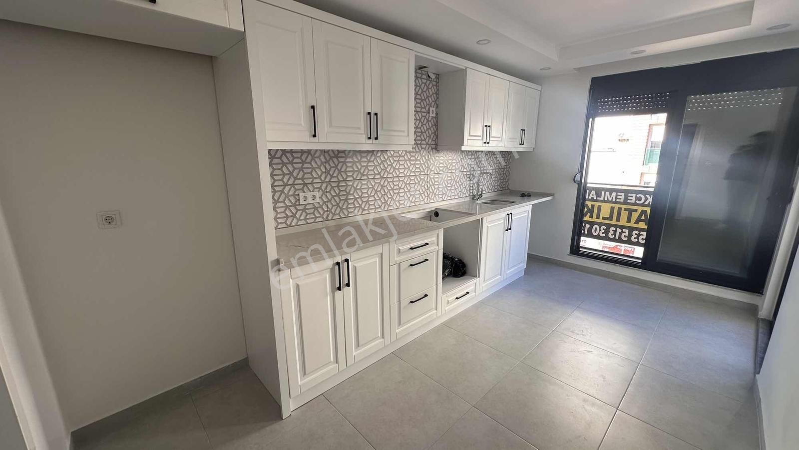 Kökce'den Kumluca Merkez De Lüks 107 M2 Sıfır Daire - Görsel 3