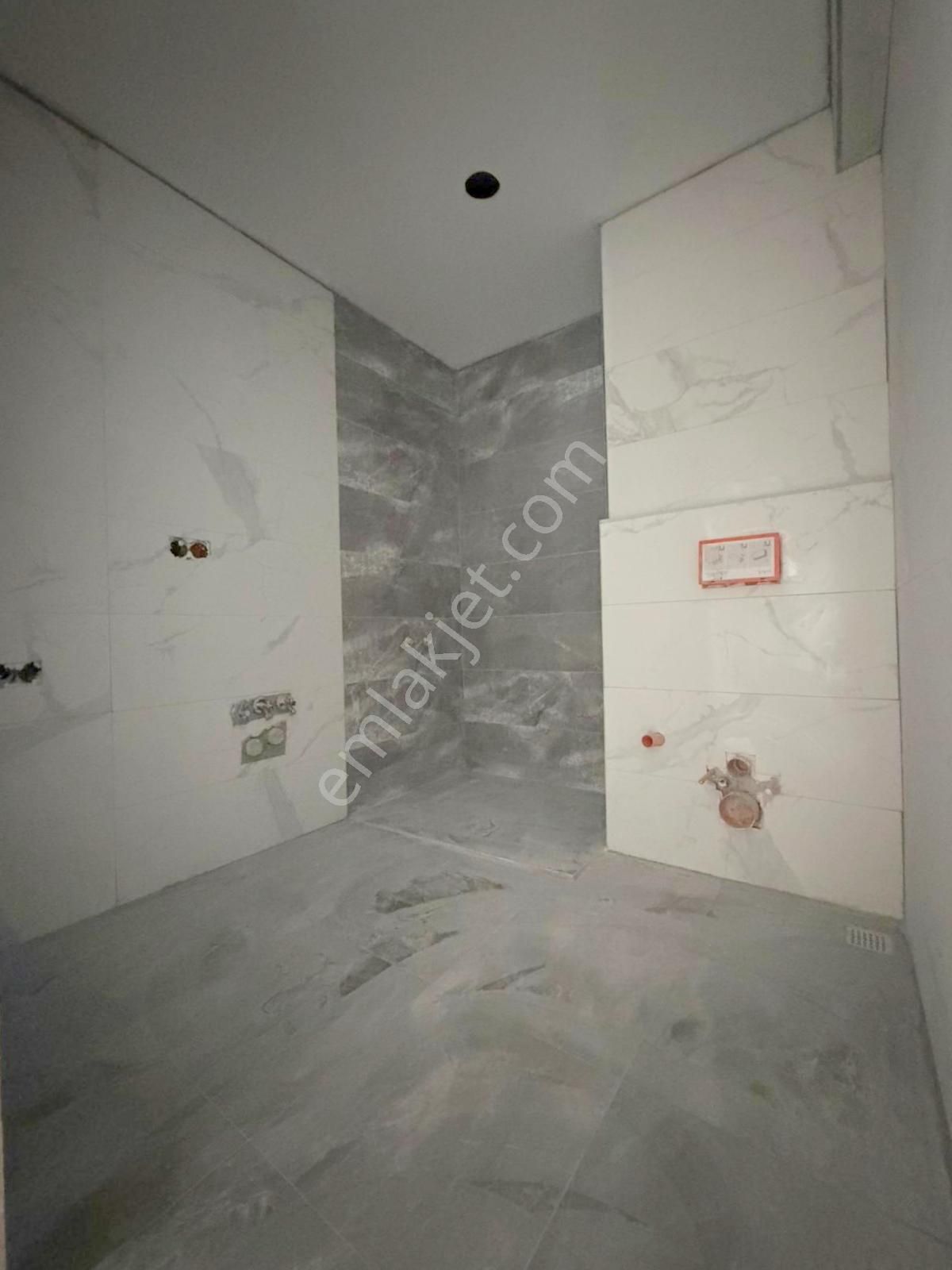 Mertcan'dan Caddeye 2dk Balkonlu Ara Kat Sıfır Kaçmaz Fiyata 3+1 - Görsel 22