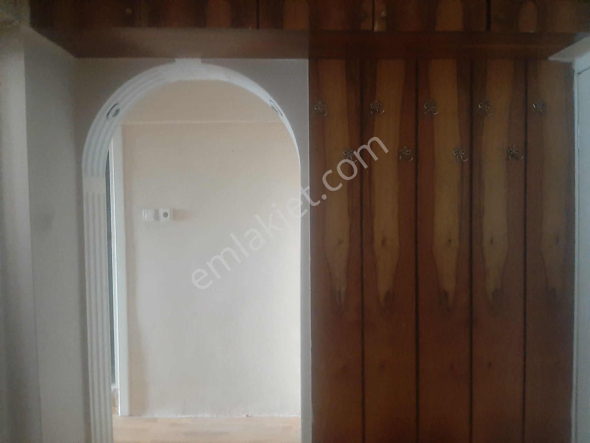 Fem Emlak'tan Zeyniler Caddesinde 2+1 Kombili Ferah Daire - Görsel 8