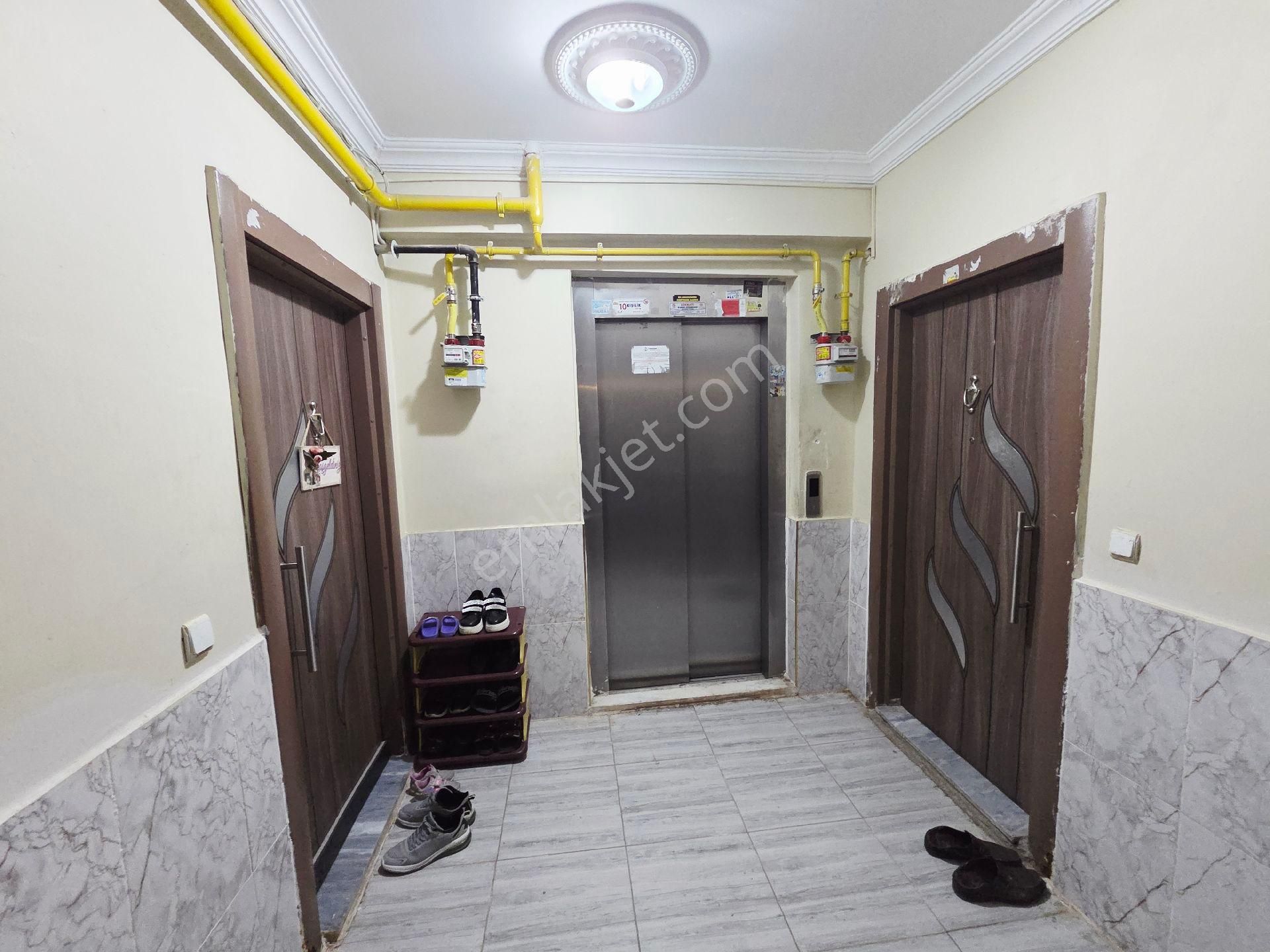 Karaköprü Seyrantepede Satılık Full 3+1 Giriş Kat Daire - Görsel 18