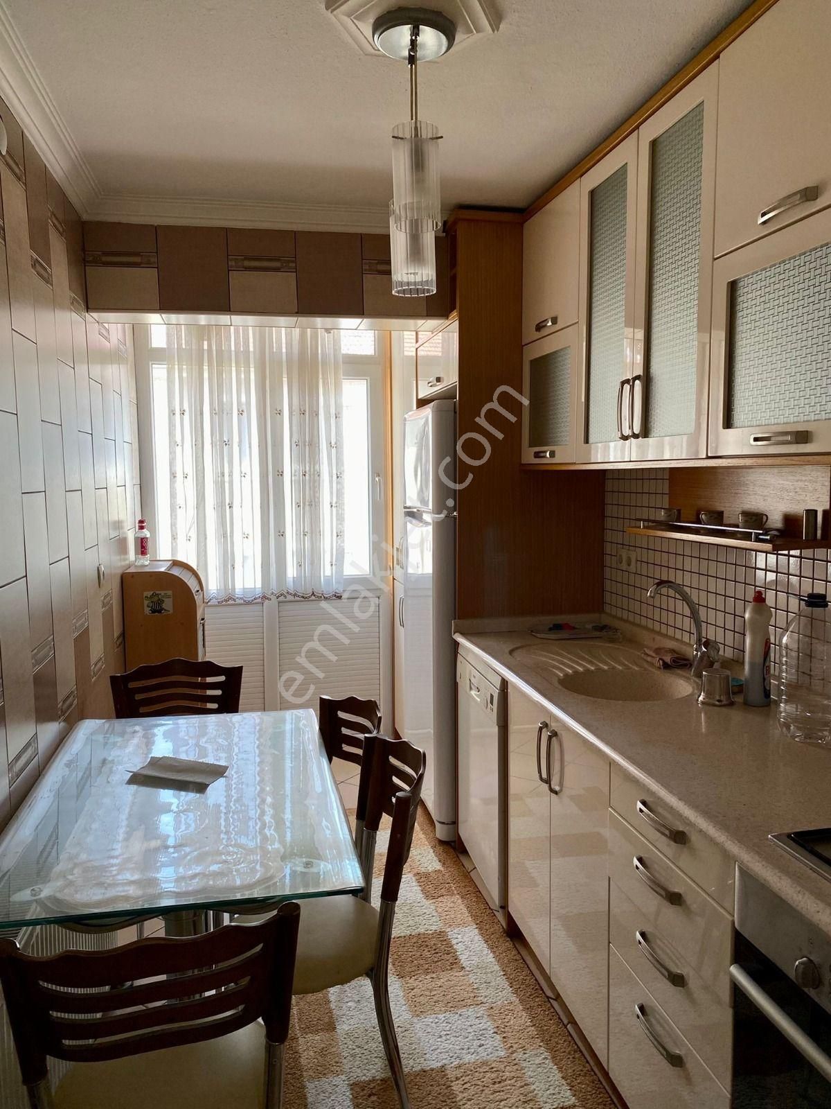 Elmasbahçeler'de Kiralık 3+1 Daire (eşyalı/eşyasız) - Görsel 2