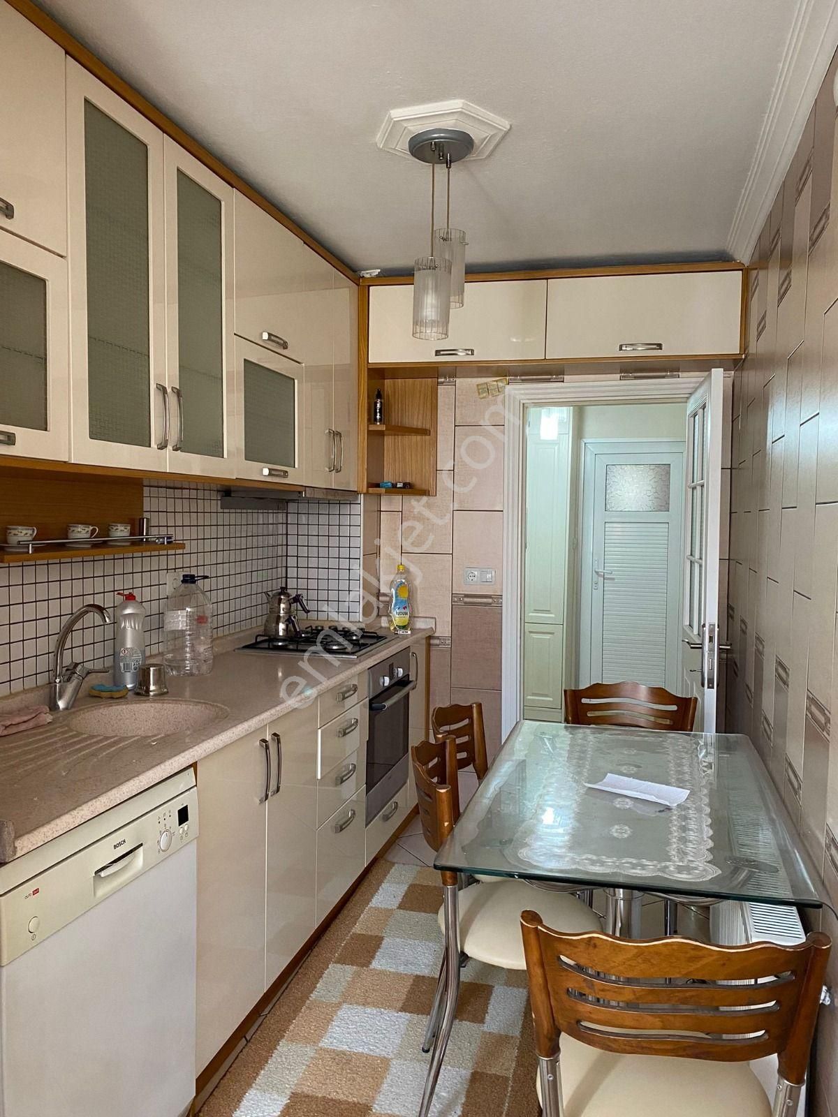 Elmasbahçeler'de Kiralık 3+1 Daire (eşyalı/eşyasız) - Görsel 6