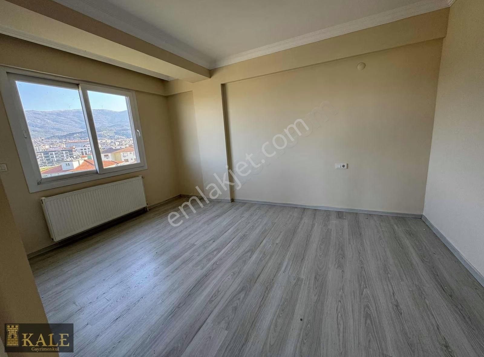 Kale'den Doğu Çevre Yolunda Geniş Satılık 3+1 Daire - Görsel 3