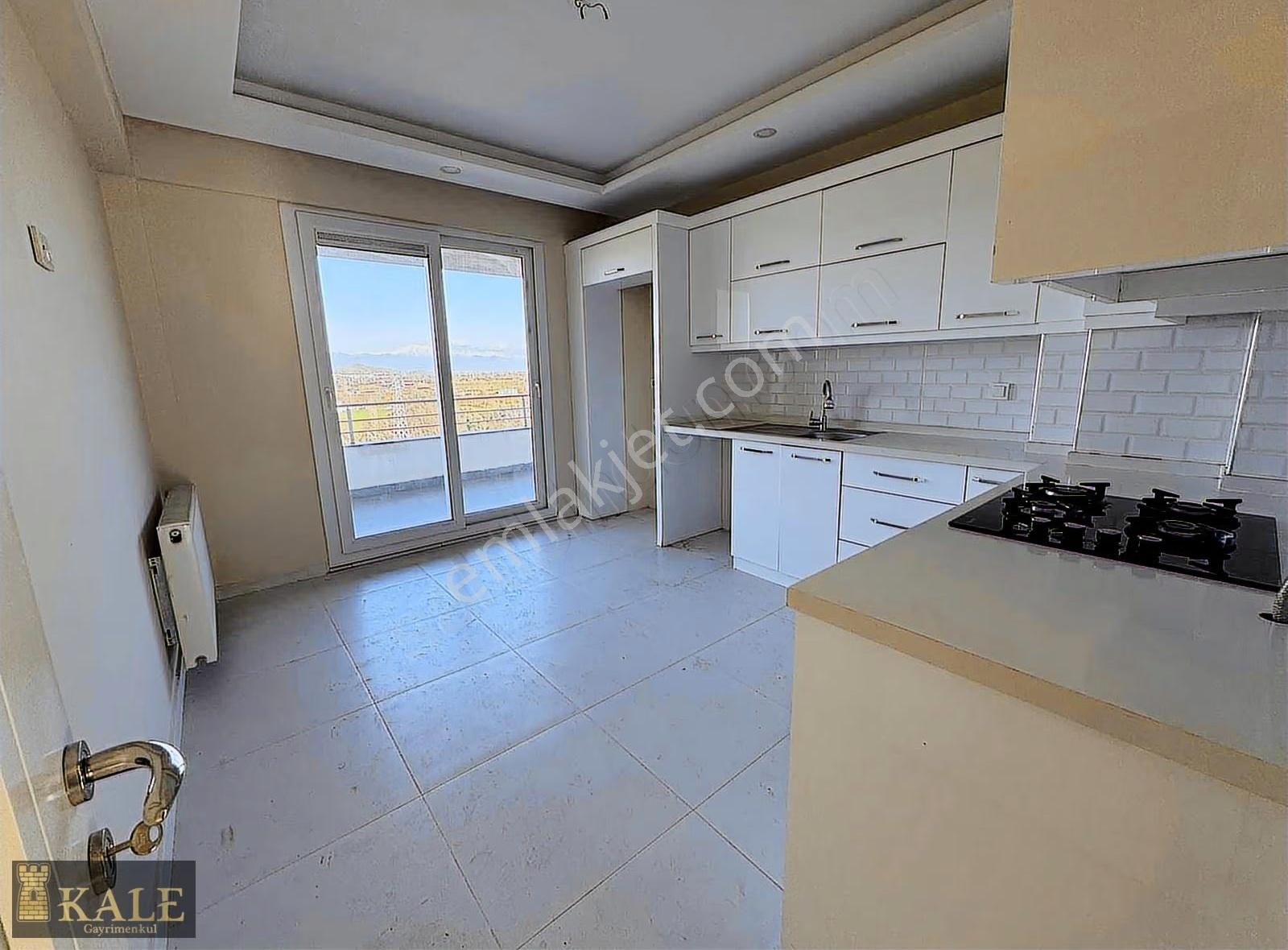 Kale'den Doğu Çevre Yolunda Geniş Satılık 3+1 Daire - Görsel 11
